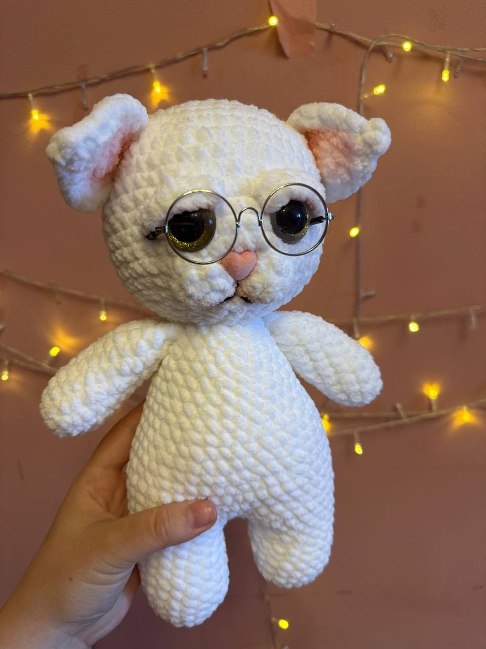 Foto de White Bunny with Glasses